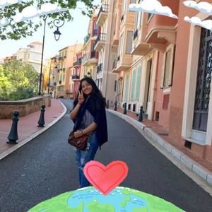 Meet your Posher, Julie